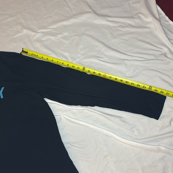 Oakley long sleeve t-shirt size XL - Picture 6 of 7